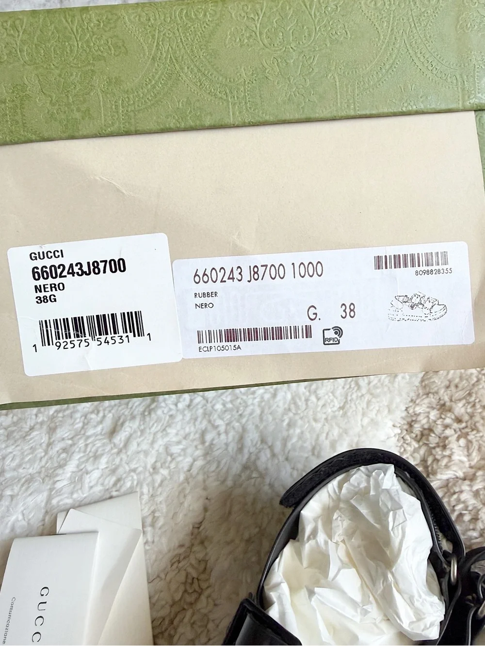 Auth GUCCI black dad rubber platform sandals 38 + box - Picture 7 of 9